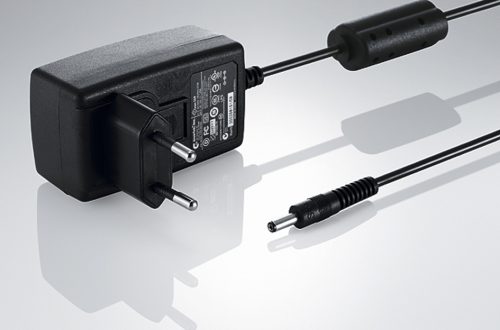 Imagen Adaptadores CA/CC para controladoras de campo Leica Geosystems