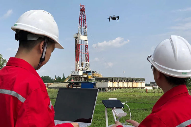 Detetor de fugas em poços de gás baseado em drones